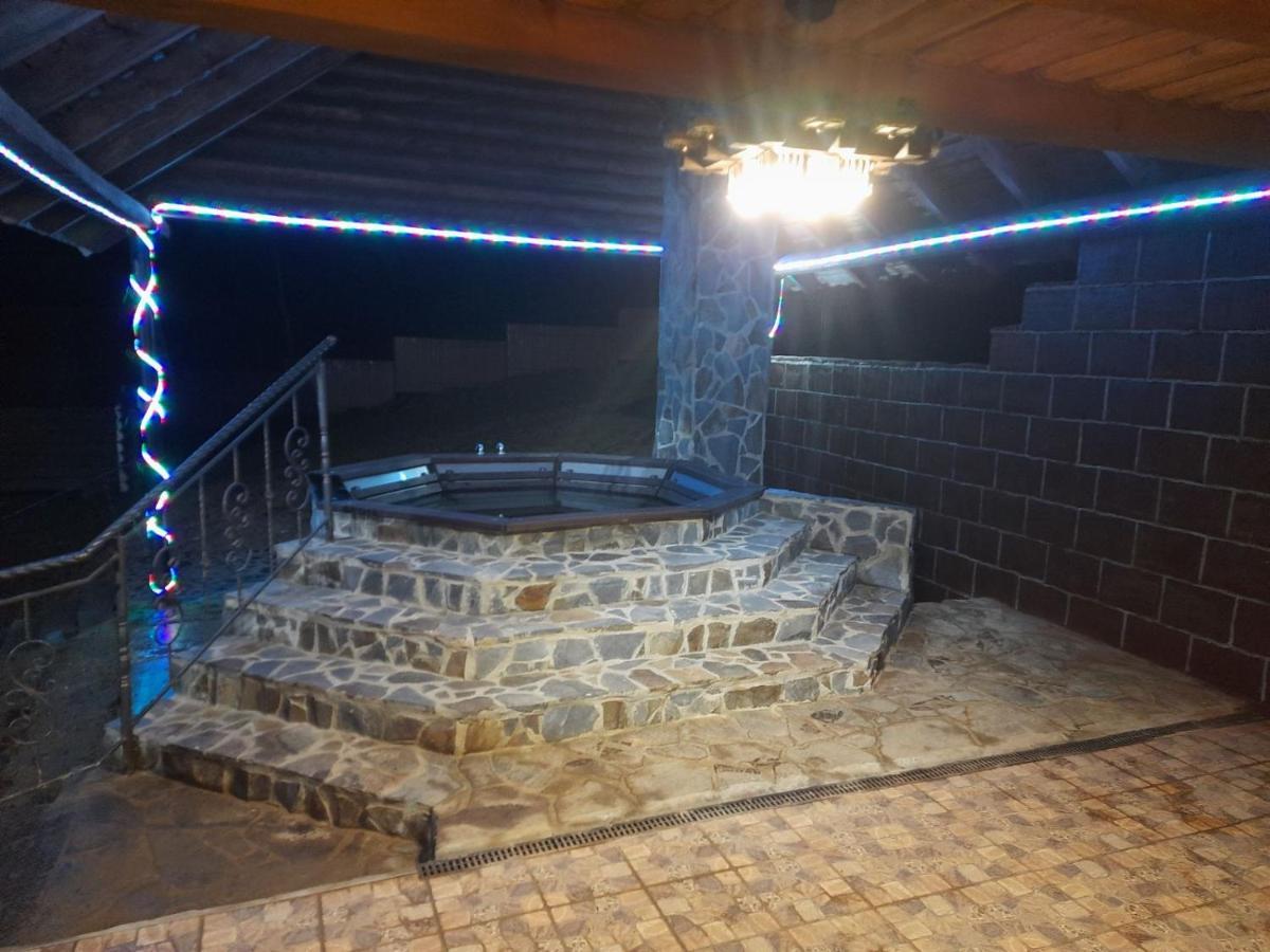Mountain Dew Hotel Belasovitsa ภายนอก รูปภาพ