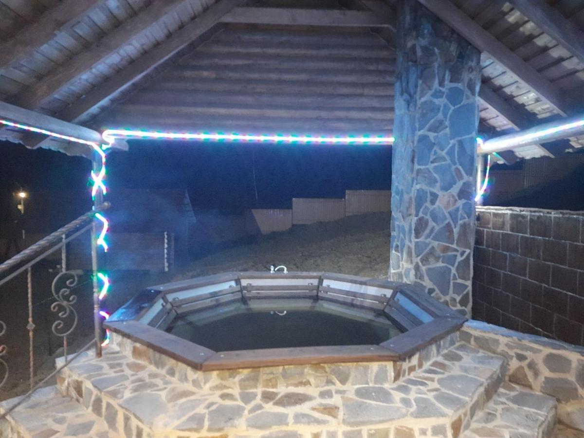 Mountain Dew Hotel Belasovitsa ภายนอก รูปภาพ